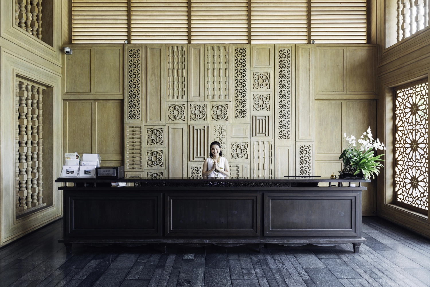 Lobby & Lounge